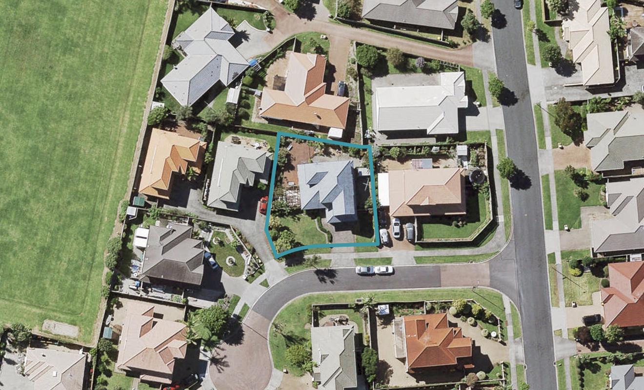 3 Belsomet Place, Golflands, Auckland - Carousel 1