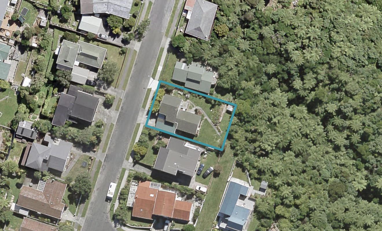 32 Taieri Crescent, Kelson, Lower Hutt - Carousel 1