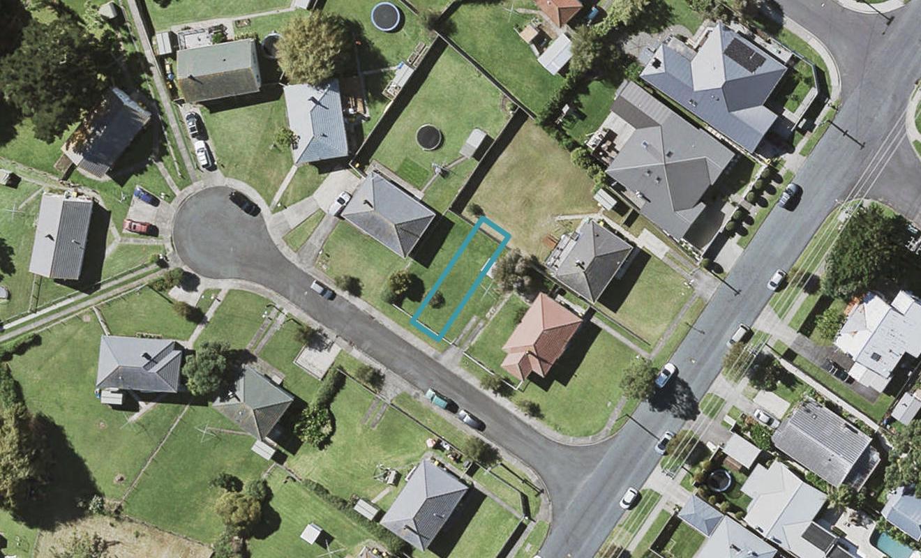 1B Lowe Street, Belmont, Auckland - Carousel 1