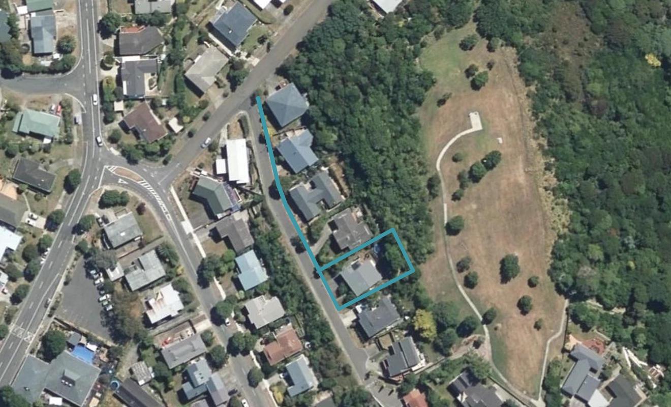 5 Meridian Way, Whitby, Porirua - Carousel 1