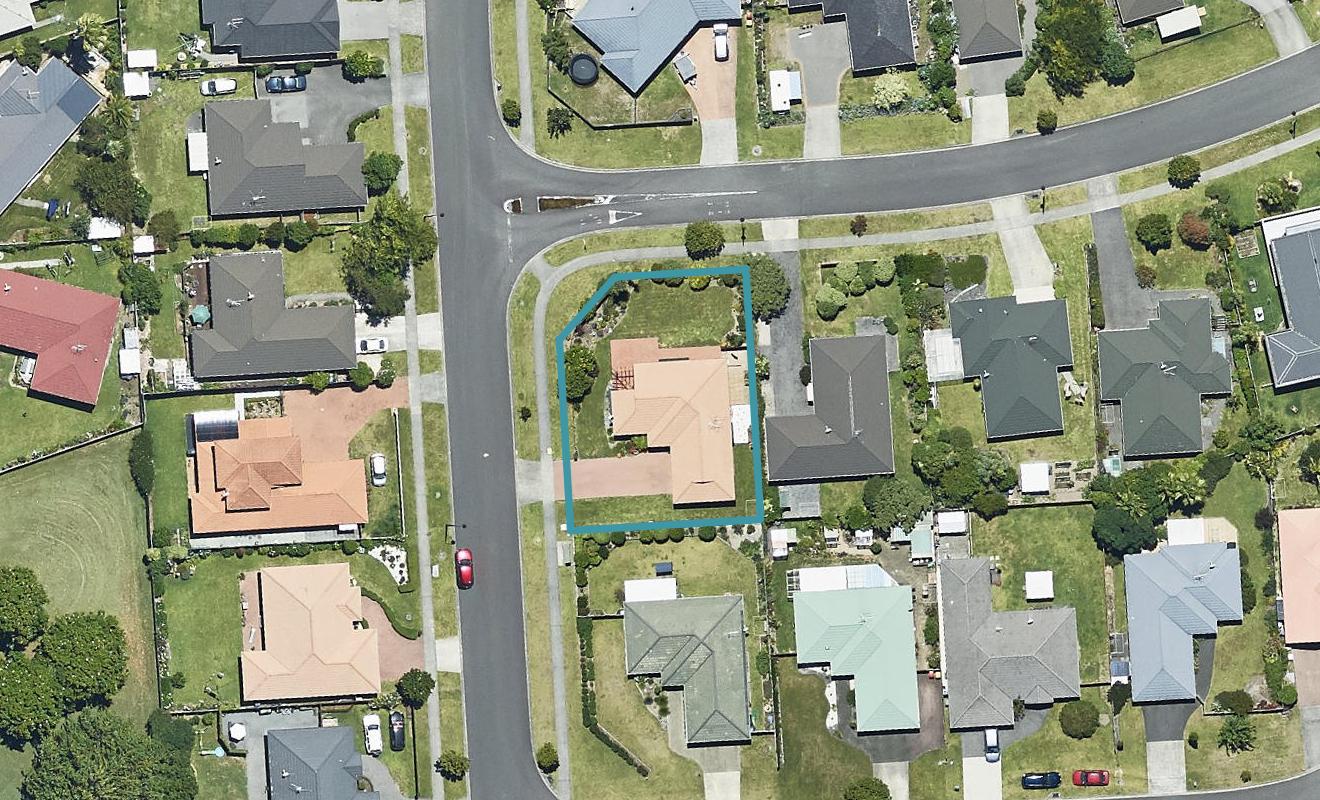7 Kestrel Avenue, Welcome Bay, Tauranga - Carousel 1