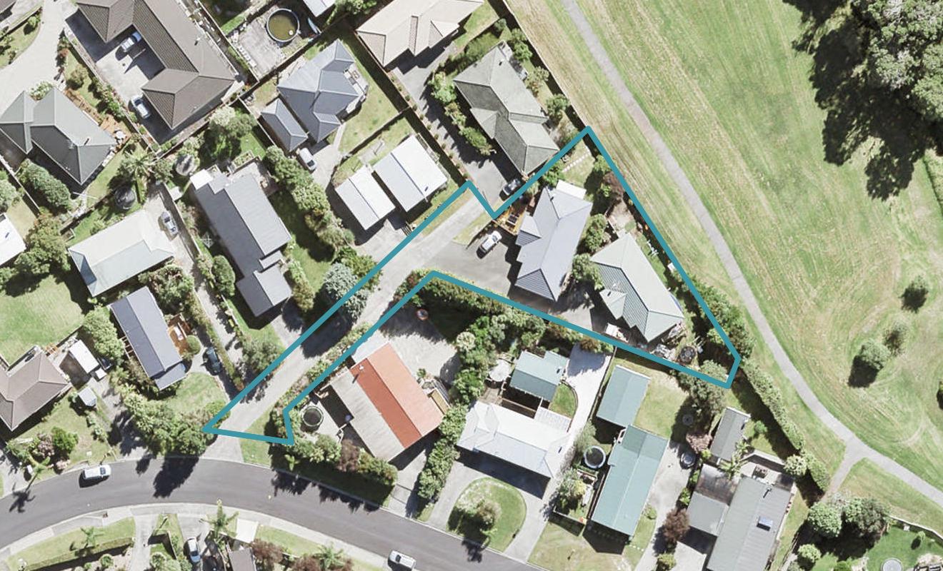 1/25 Jean Place, Stanmore Bay, Whangaparaoa - Carousel 1