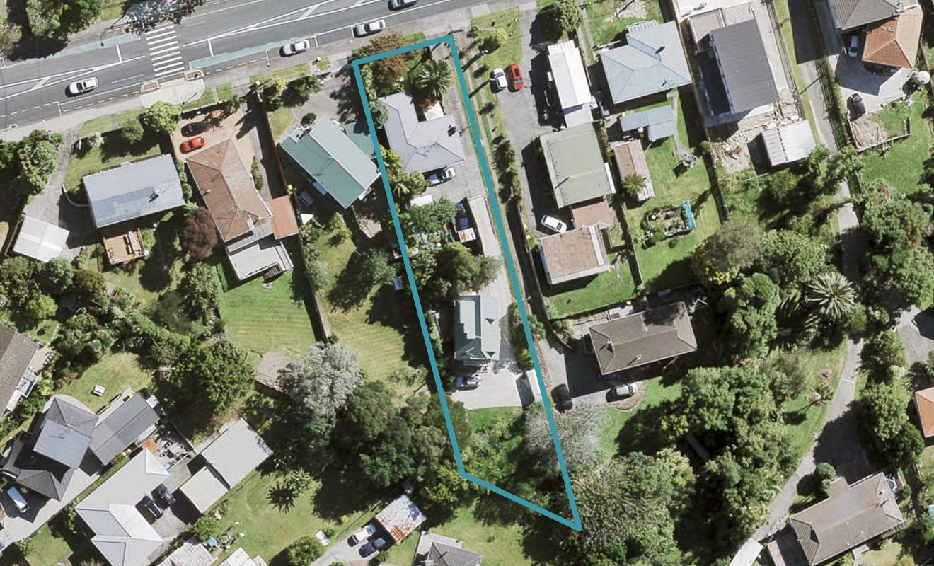 146 Godley Road, Green Bay, Auckland - Carousel 1