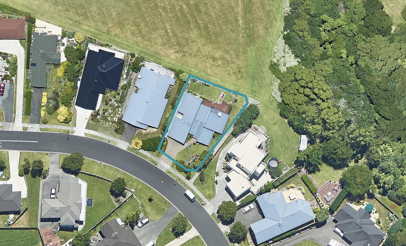 17 Waipuna Grove, Welcome Bay, Tauranga - Carousel 1