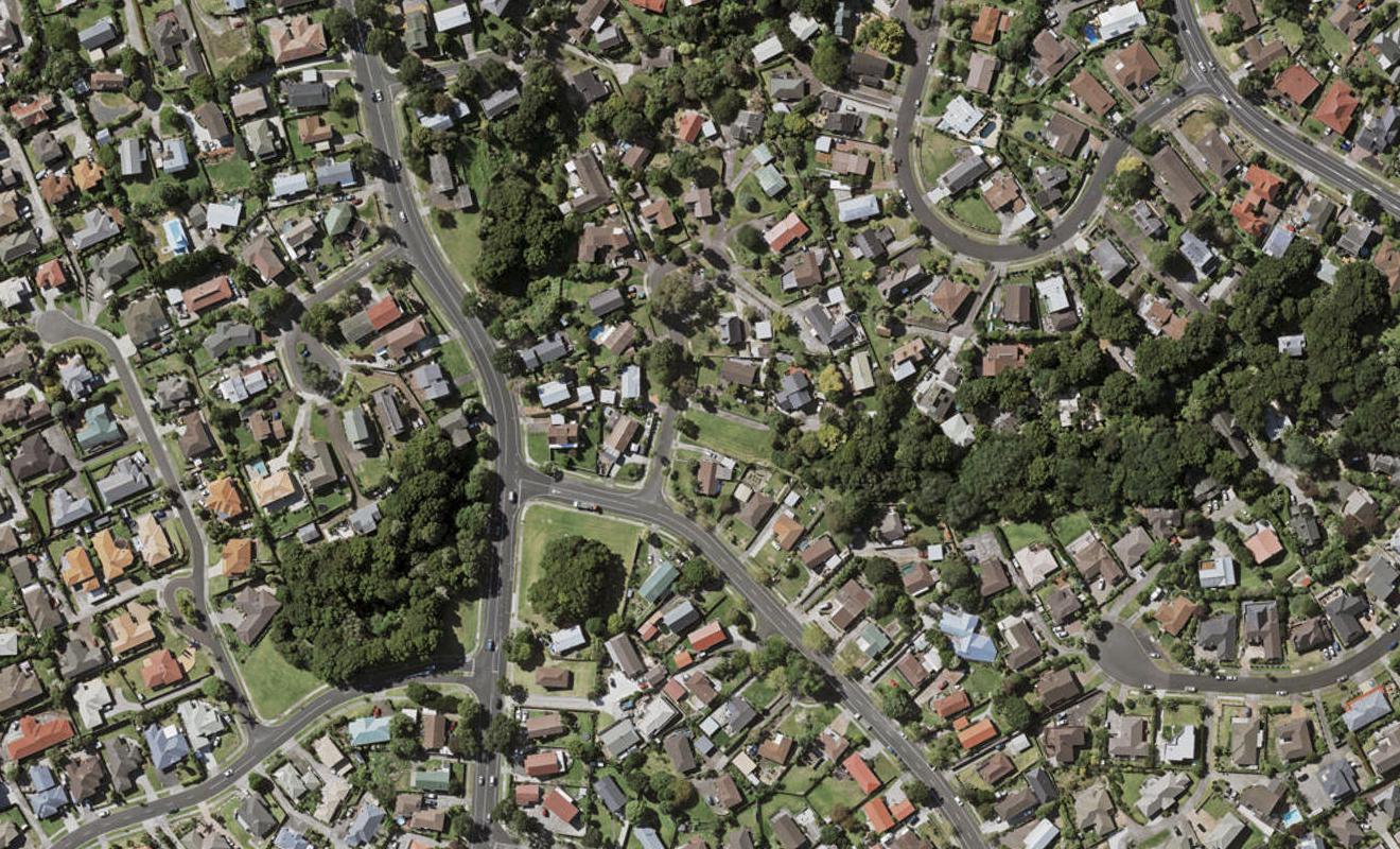 3 Palmetto Place, Goodwood Heights, Auckland - Carousel 1