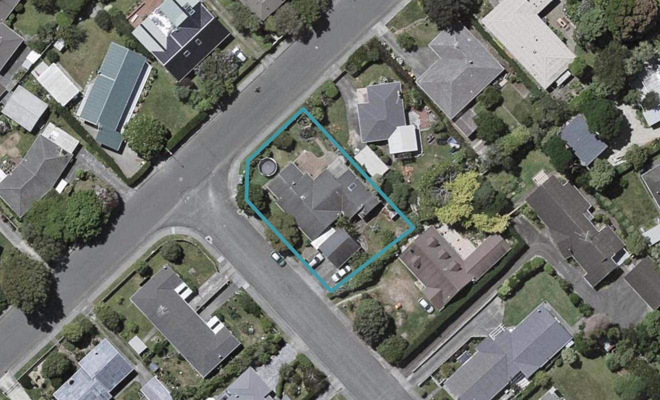 1 Rawene Street, Waikanae , Waikanae - Carousel 1