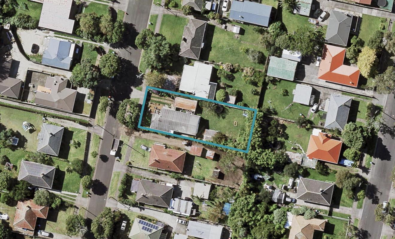 44A Kawiti Avenue, Point England, Auckland - Carousel 1