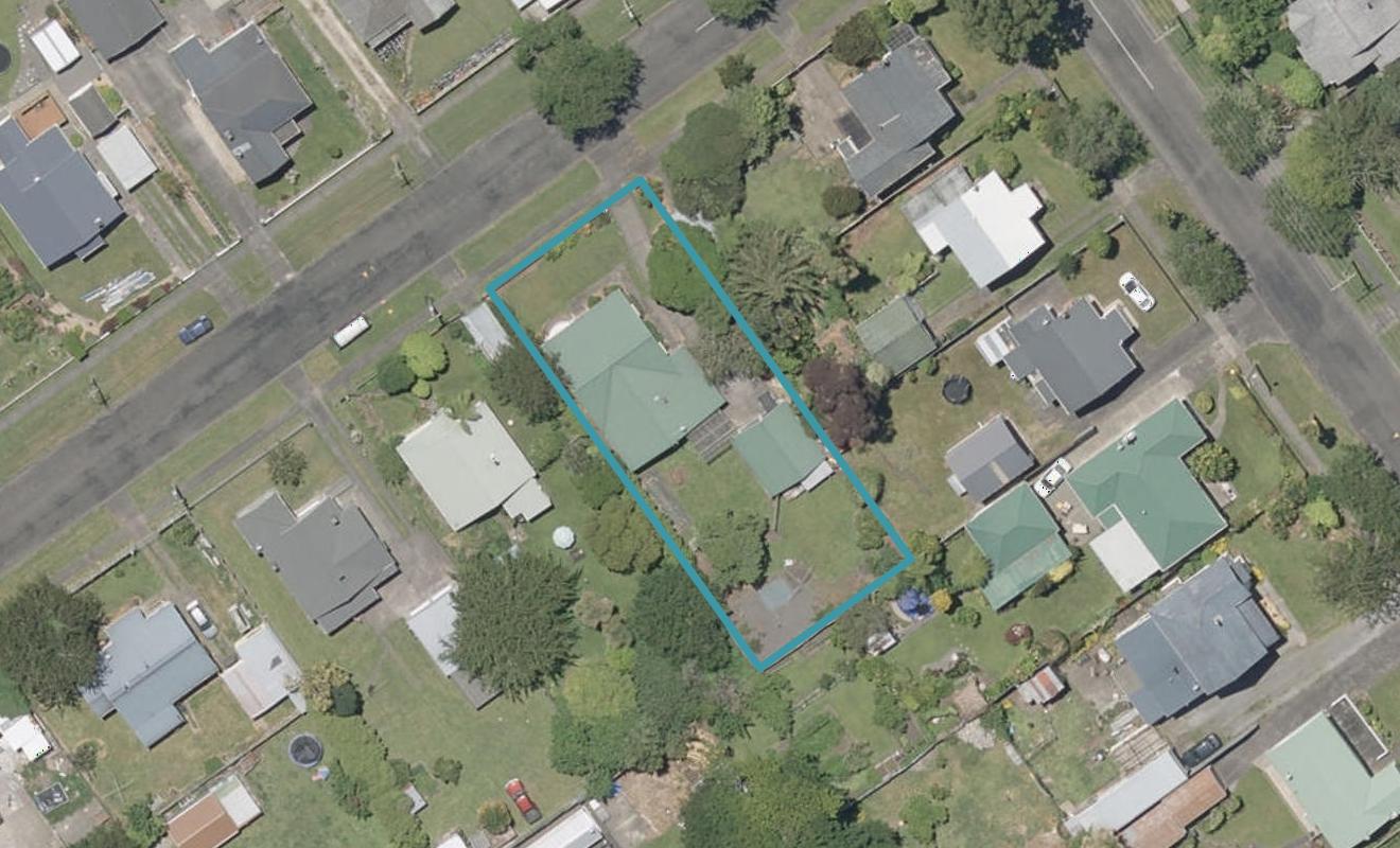 8 Bute Place, Aramoho, Whanganui - Carousel 1