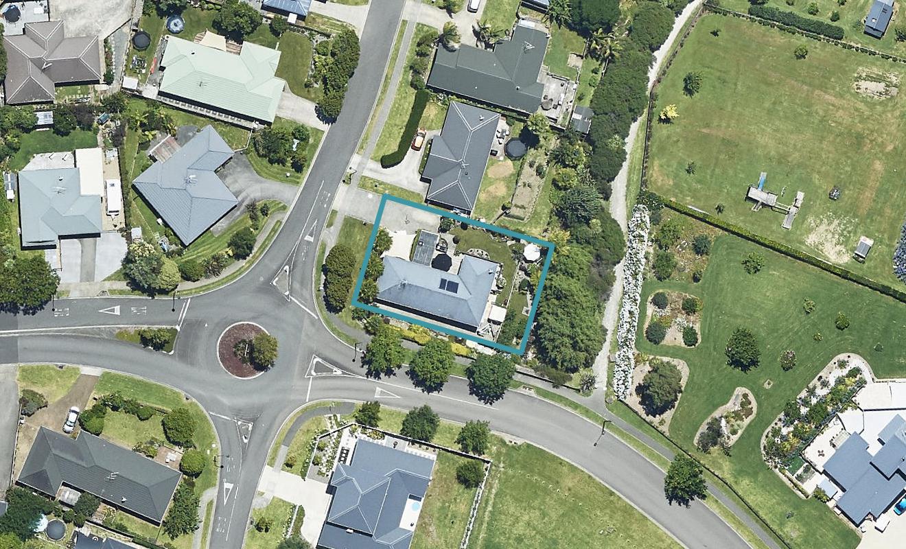 4 Mamaku Rise, Welcome Bay, Tauranga - Carousel 1