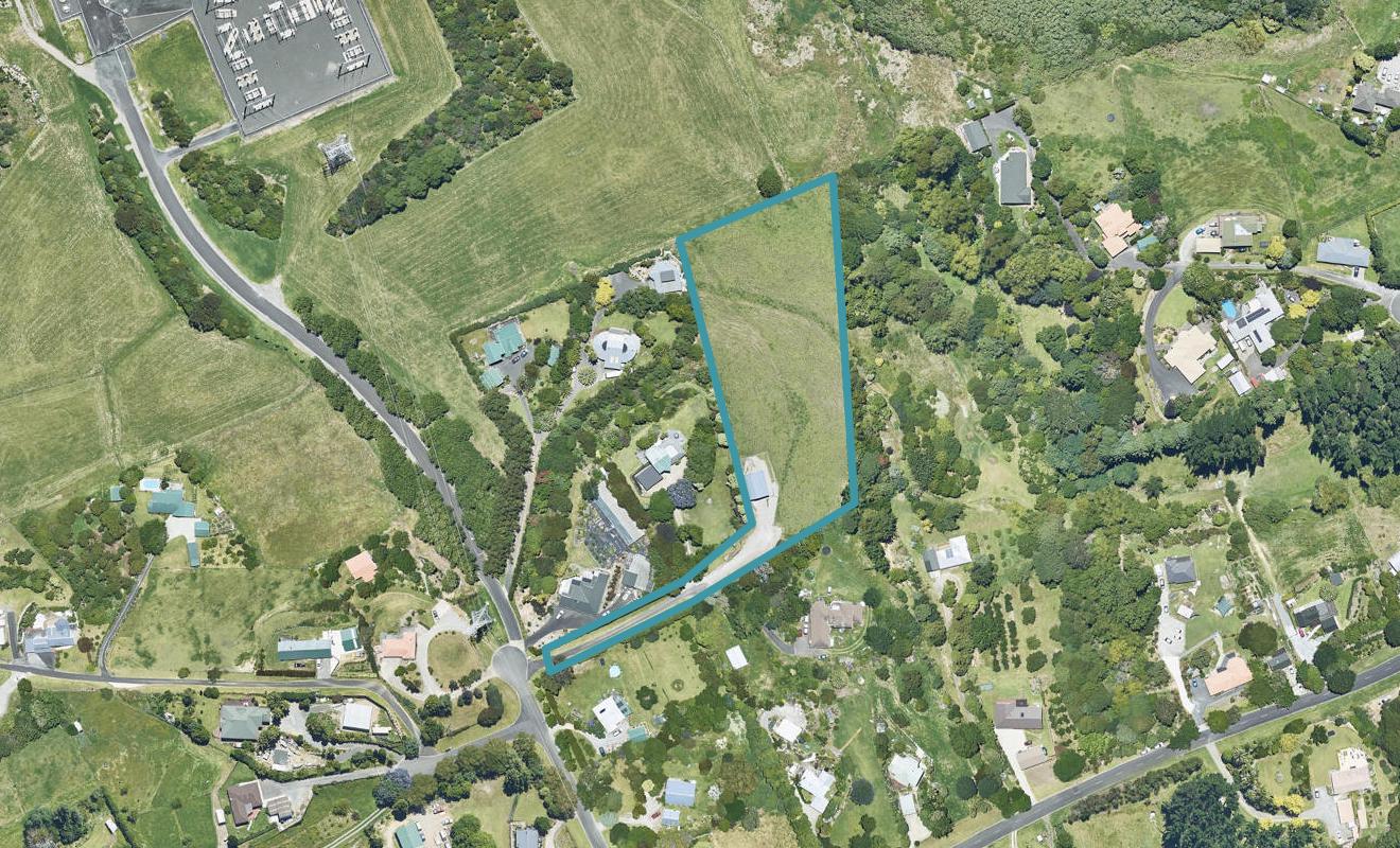 16 Wade Place, Welcome Bay, Tauranga - Carousel 1