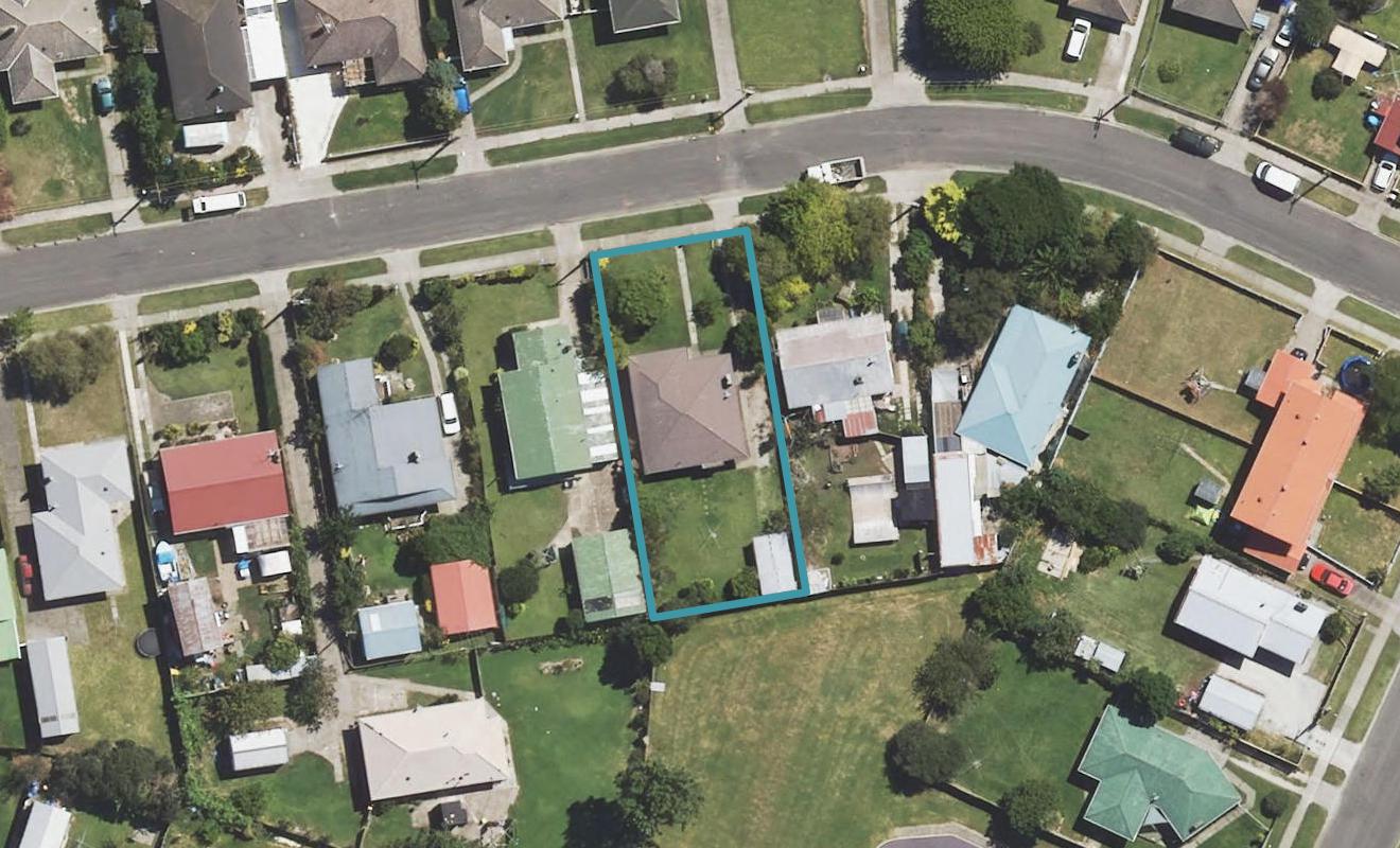 8 Glasgow Crescent, Kaiti, Gisborne - Carousel 1