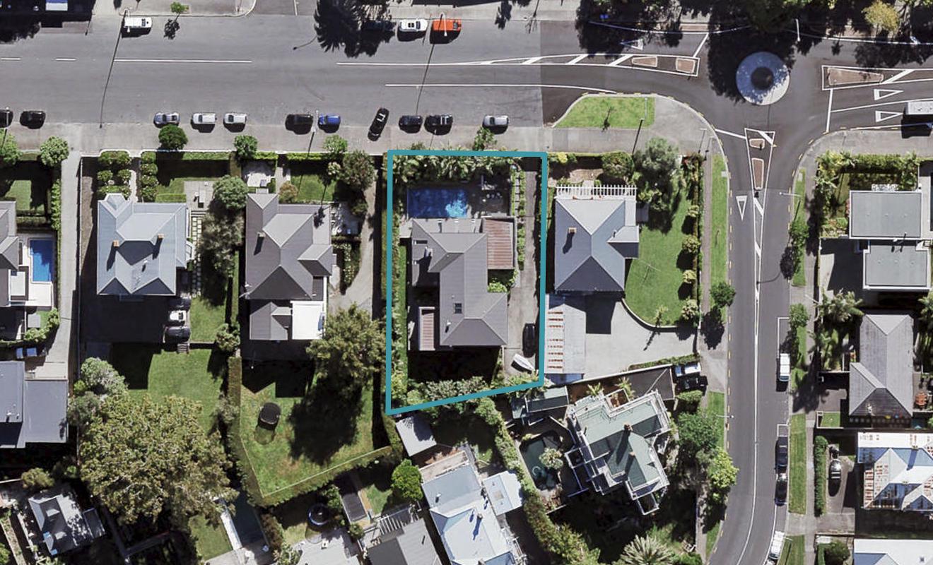 282 Jervois Road, Herne Bay, Auckland - Carousel 1