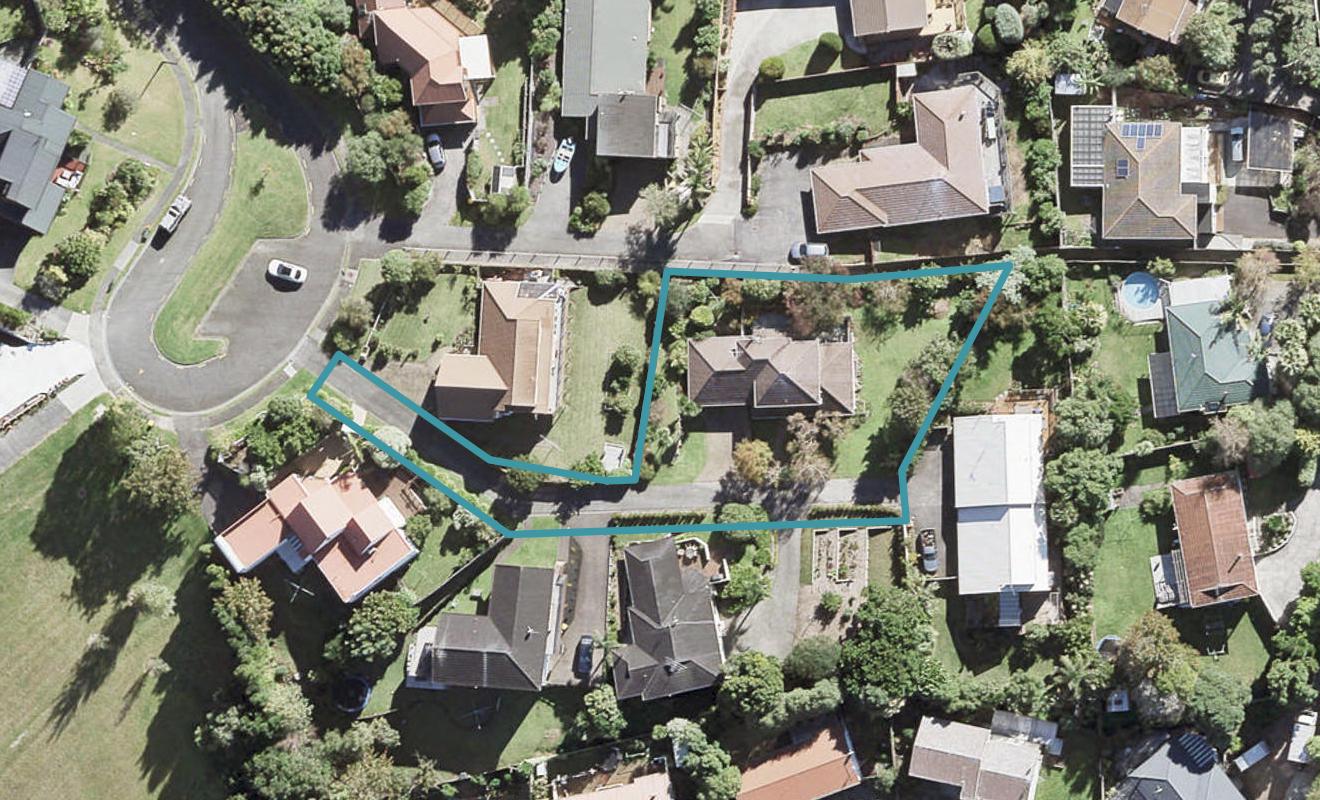 14 Cairnbrae Court, Northcross, Auckland - Carousel 1