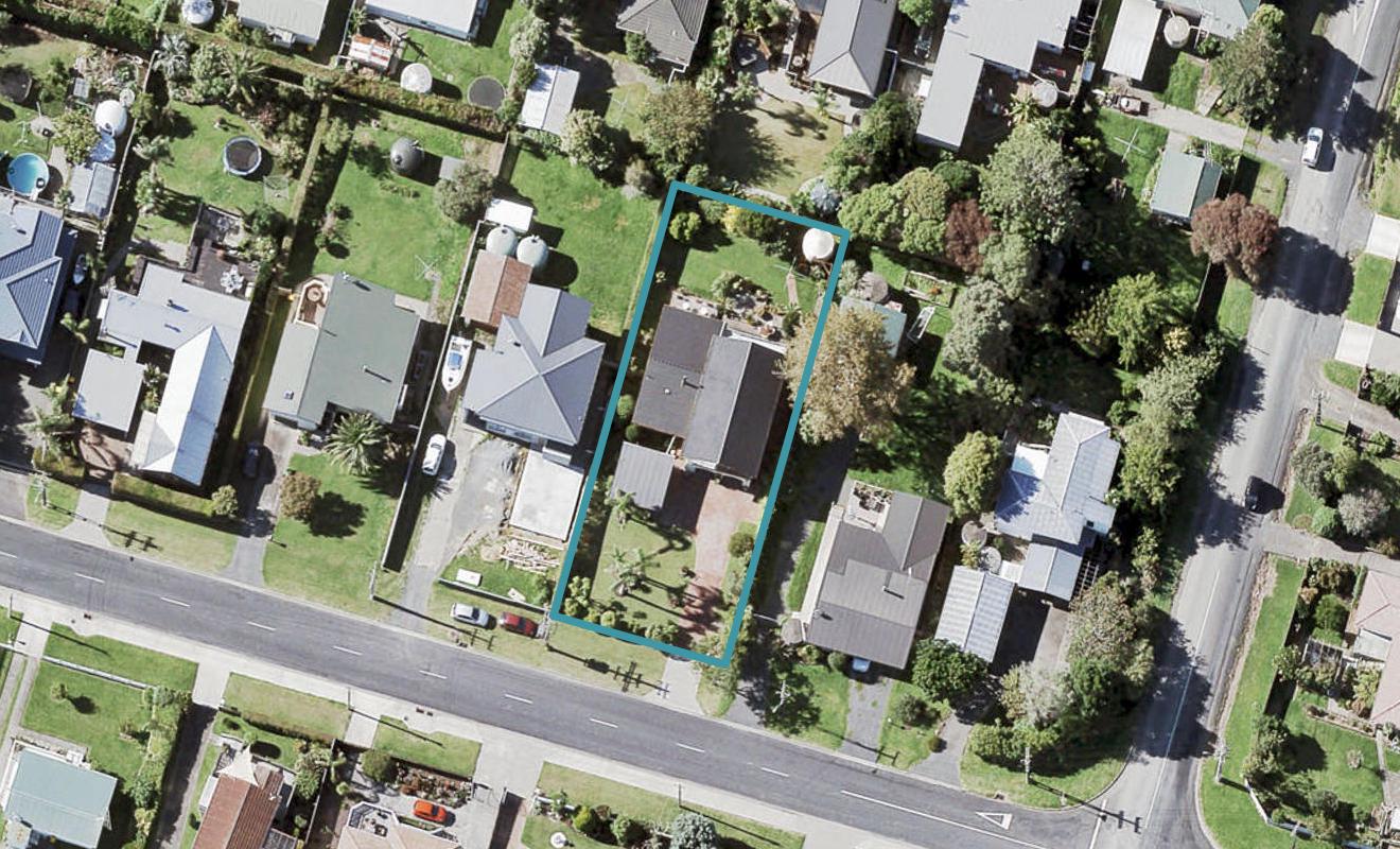 25 Karaka Road, Beachlands, Auckland - Carousel 1