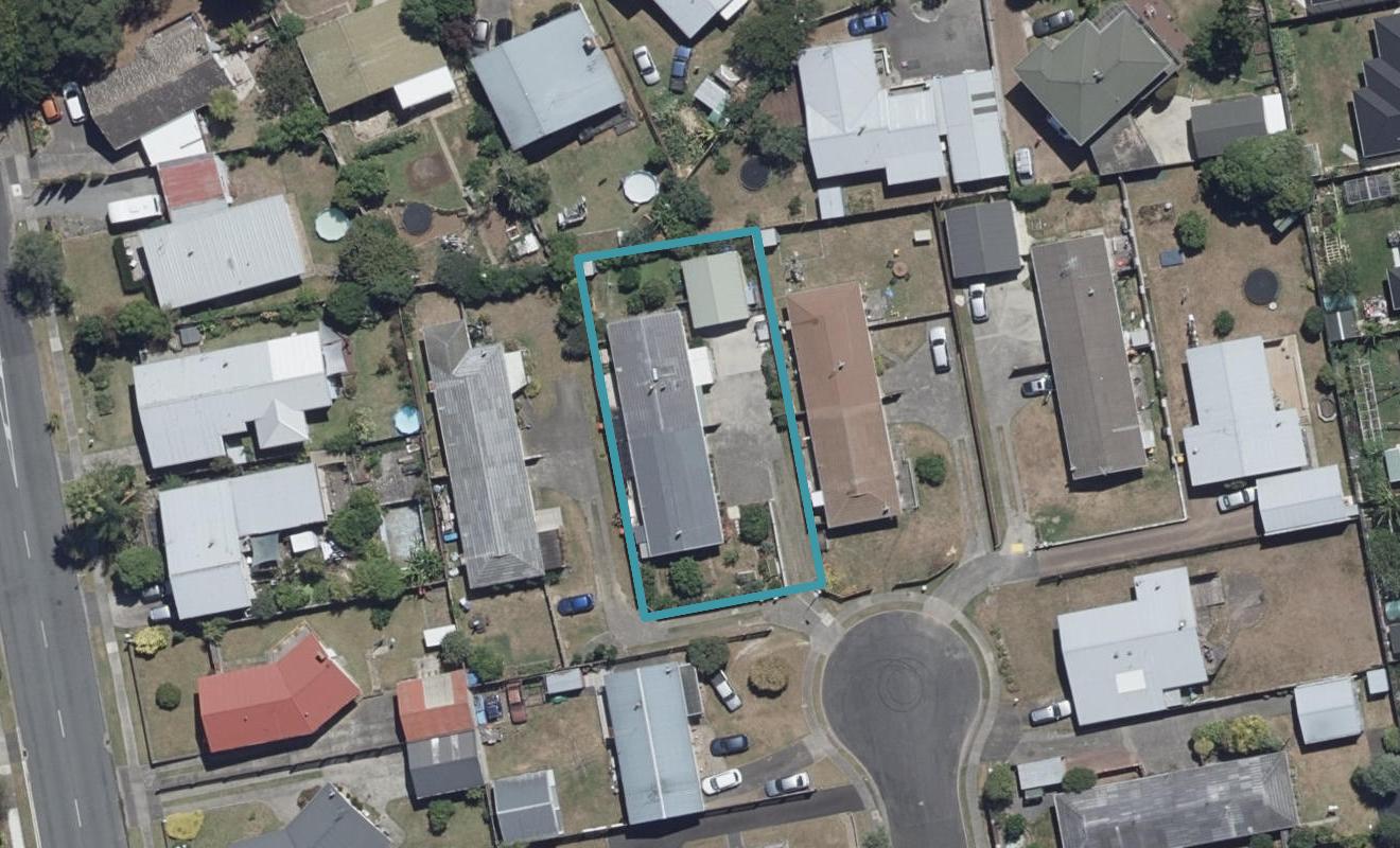 19 Leslie Place, Deanwell, Hamilton - Carousel 1