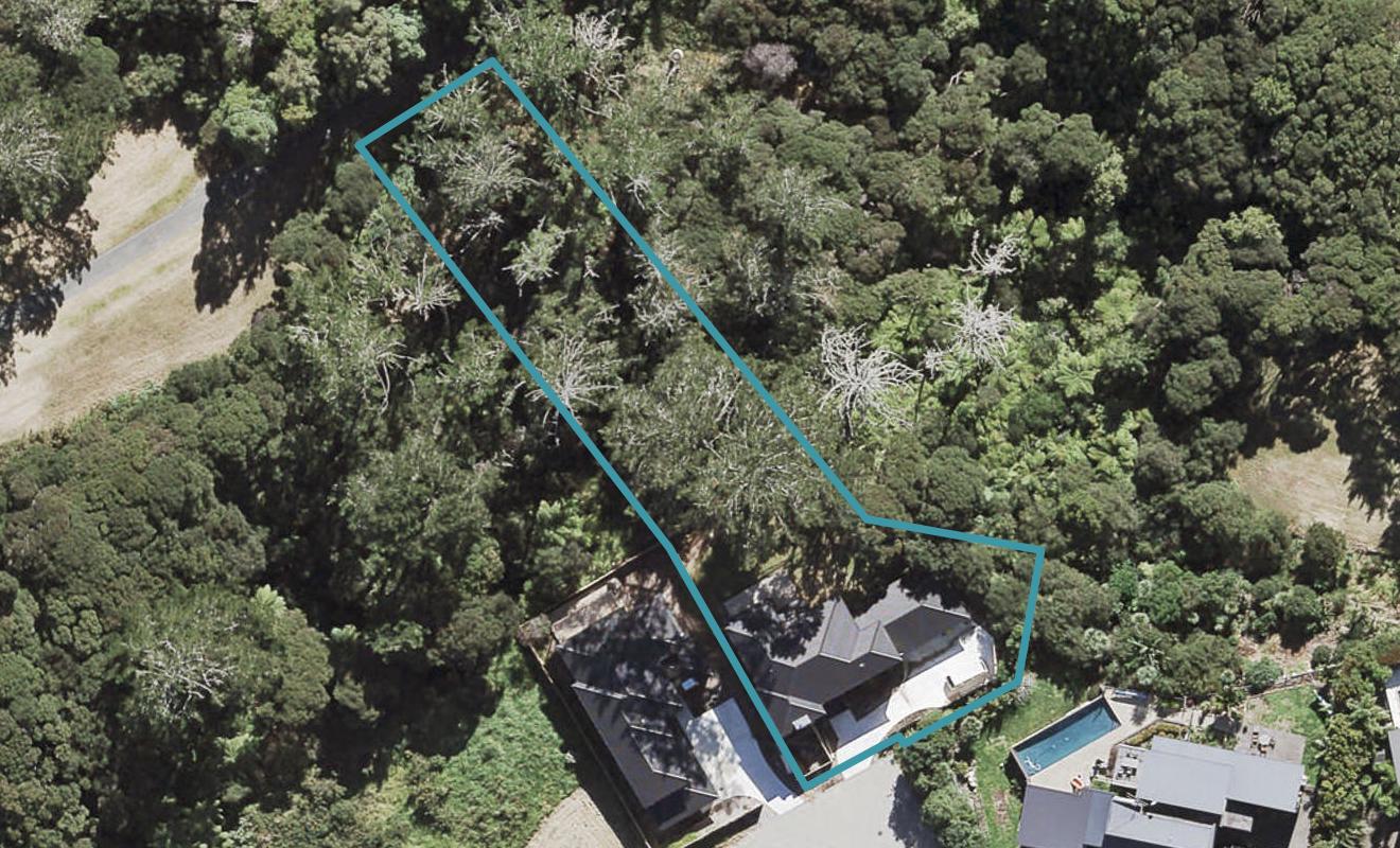 31 Meteor Place, Schnapper Rock, Auckland - Carousel 1