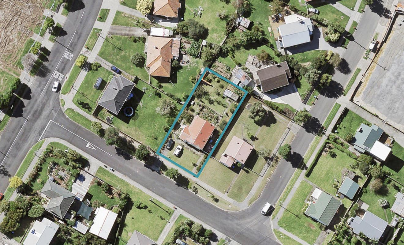 4 Kotae Road, Wai o Taiki Bay, Auckland - Carousel 1