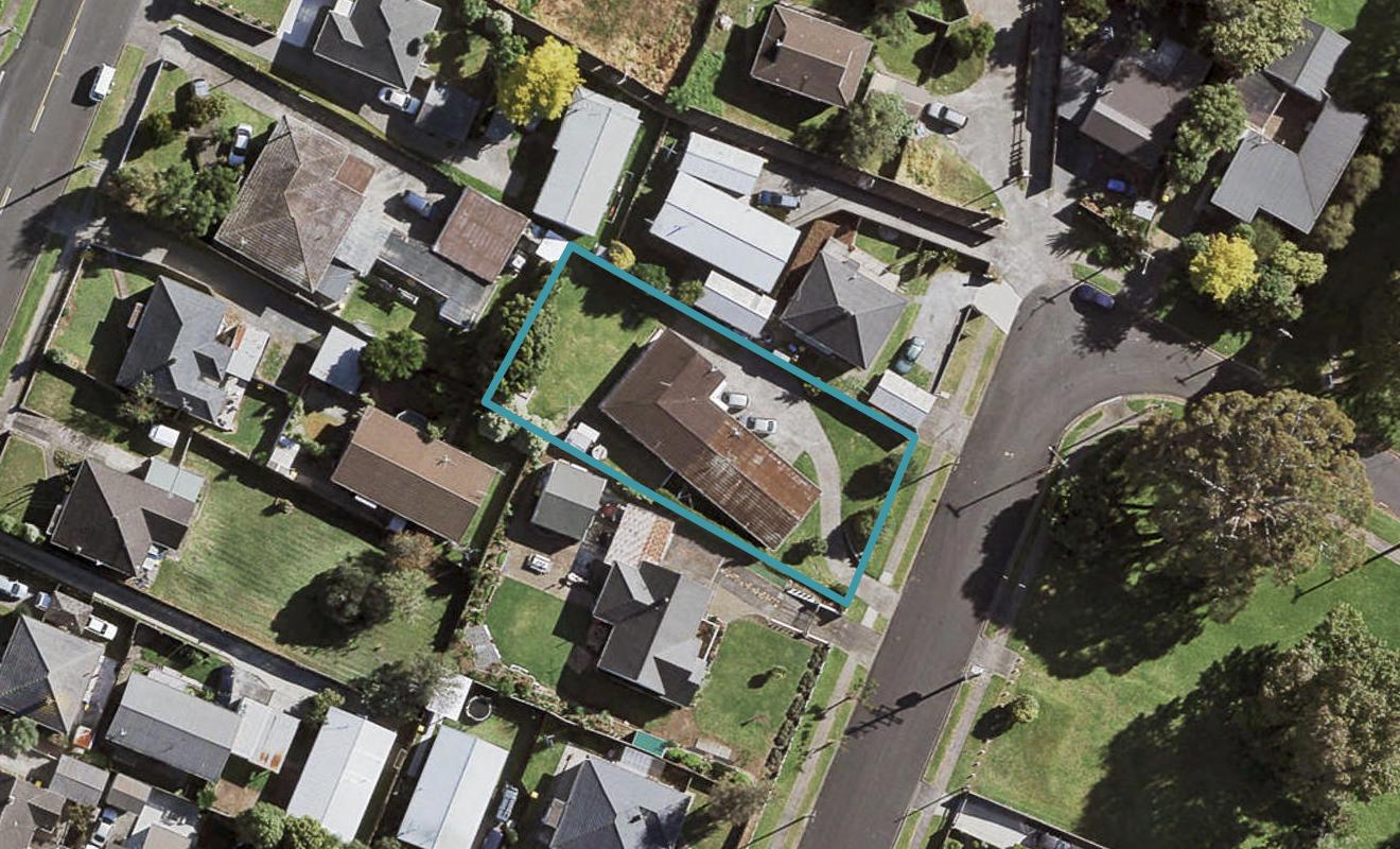 2/18 Frances Street, Manurewa, Auckland - Carousel 1