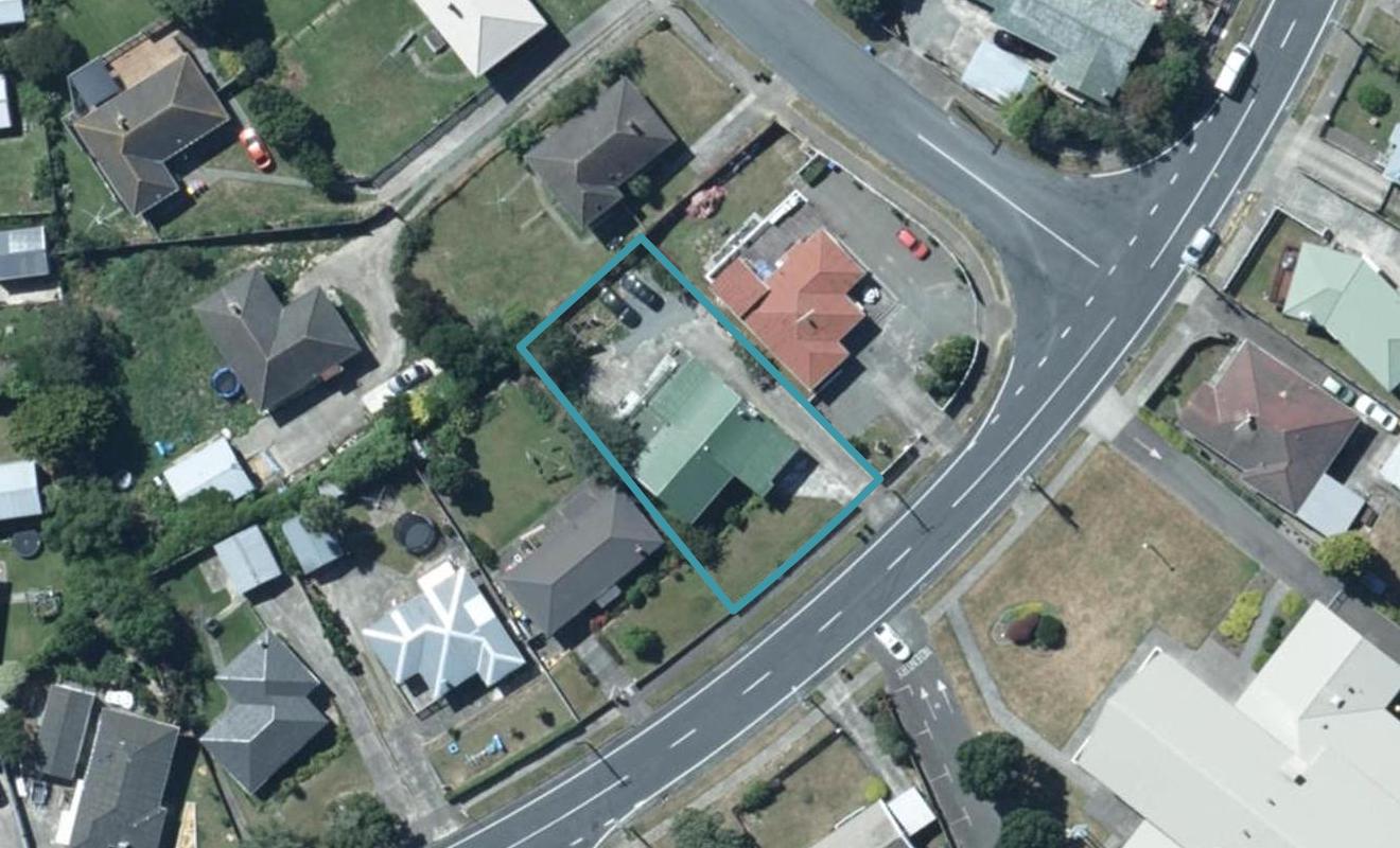 77 Driver Crescent, Cannons Creek, Porirua - Carousel 1