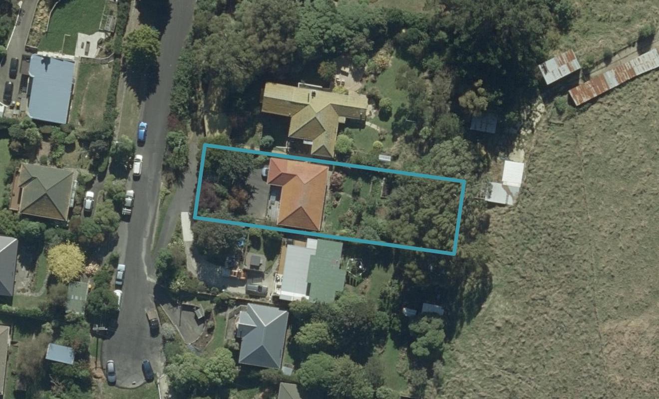 43 Wharfdale Street, Macandrew Bay, Dunedin - Carousel 1