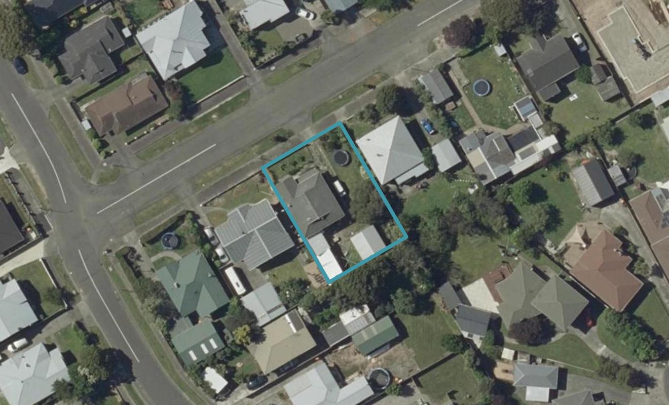 8 Douglas Street, West End, Palmerston North - Carousel 1