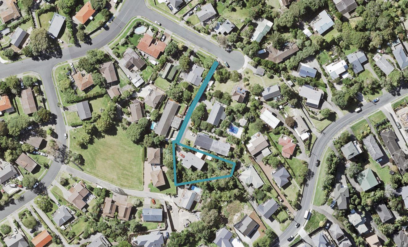 10 Fallow Street, Browns Bay, Auckland - Carousel 1