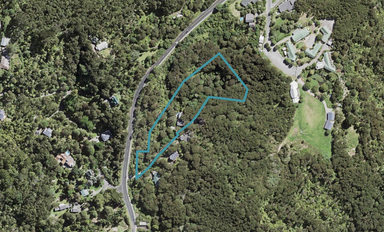 180 Laingholm Drive, Titirangi, Auckland - Carousel 1