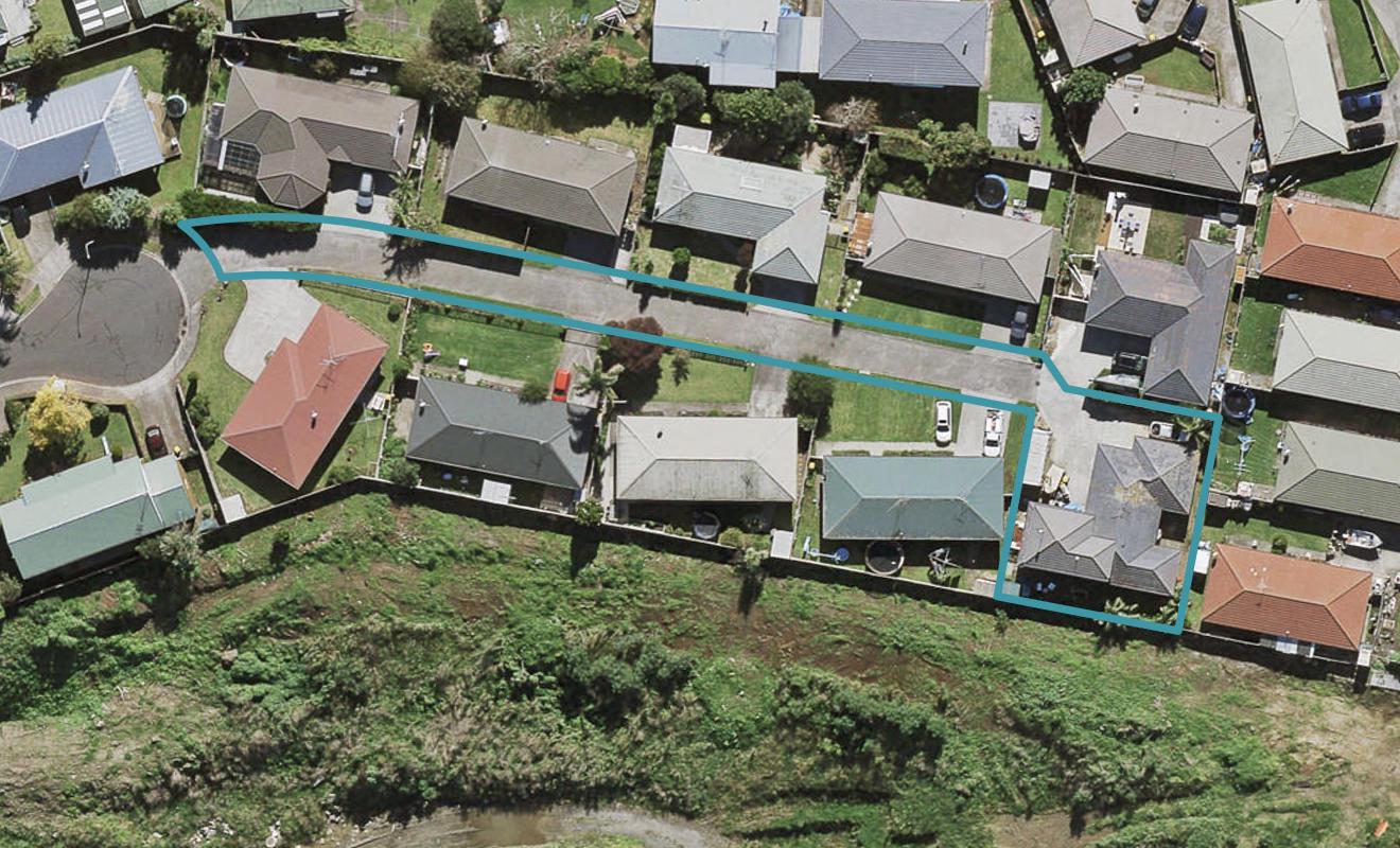 17 Hocken Place, Mangere Bridge, Auckland - Carousel 1
