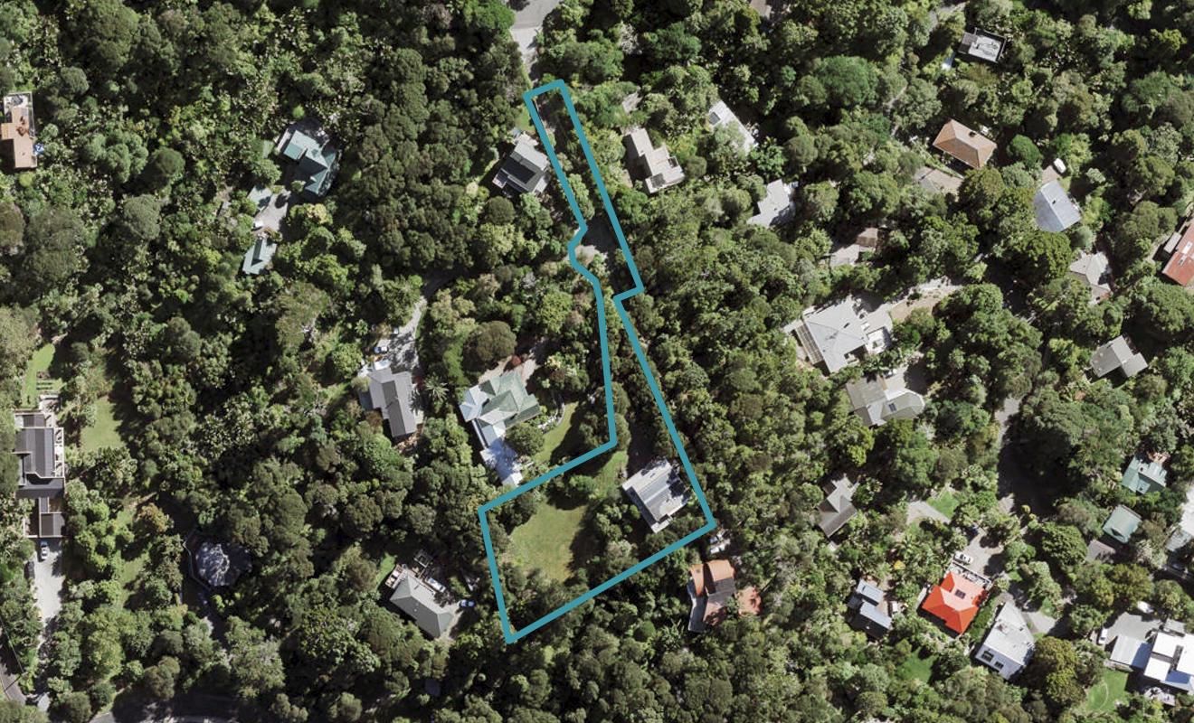 52 Tinopai Road, Titirangi, Auckland - Carousel 1