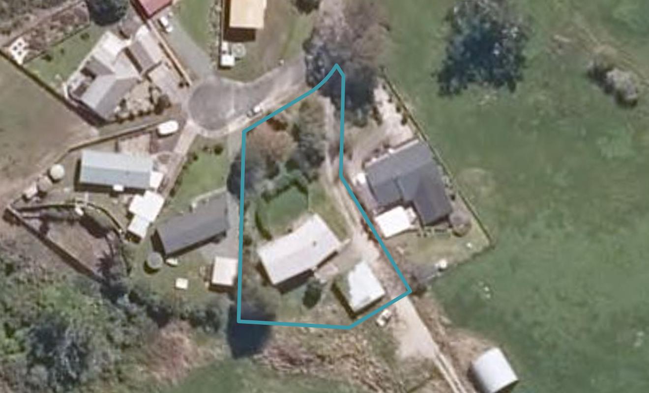 7 Skelton Crescent, Paparoa - Carousel 1