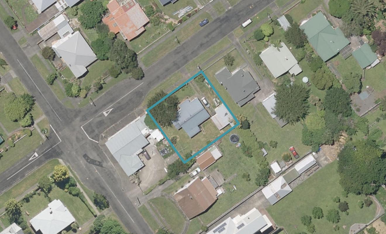 2 Bute Place, Aramoho, Whanganui - Carousel 1