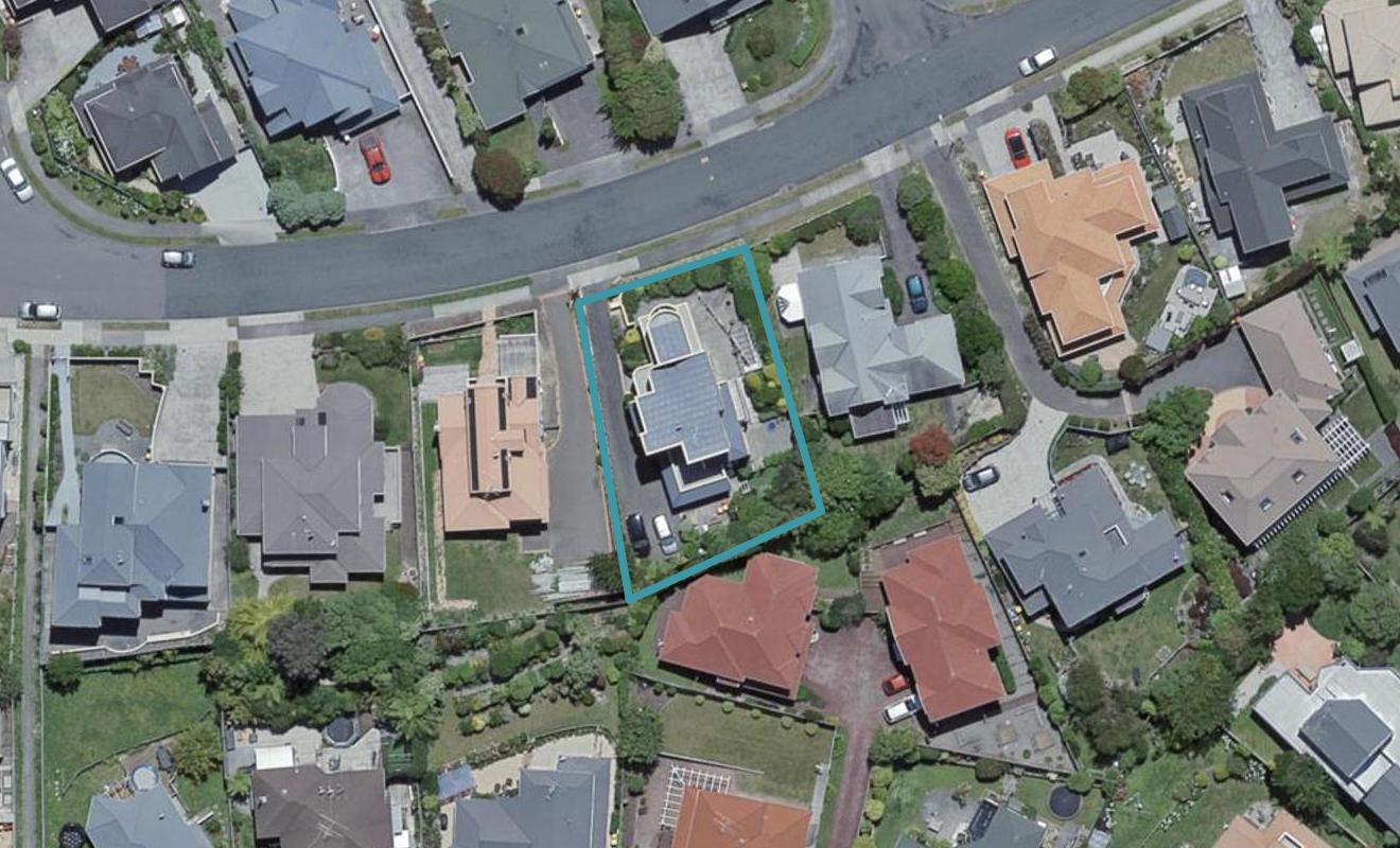 15 Derry Hill, Churton Park, Wellington - Carousel 1