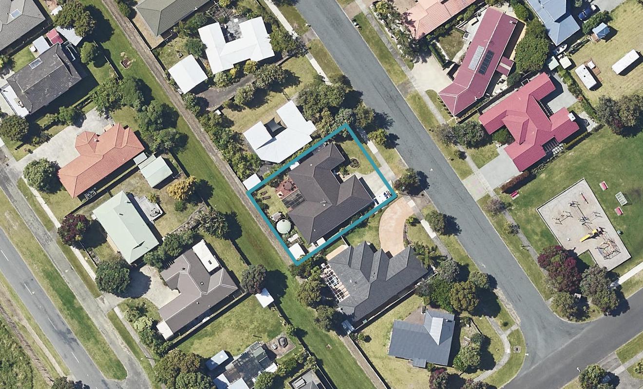 60 Papaunahi Road, Bowentown, Katikati - Carousel 1