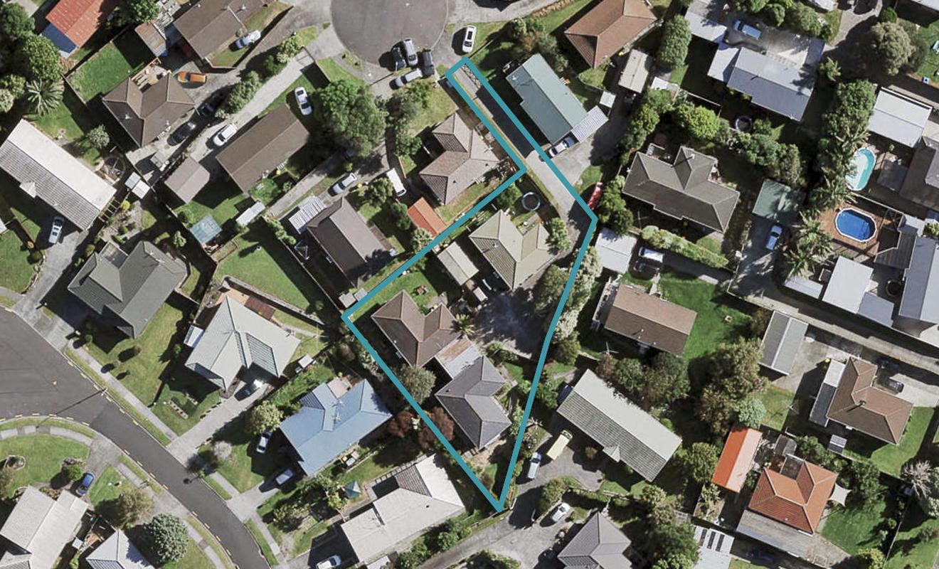 2/9 Sparrow Place, Weymouth, Auckland - Carousel 1