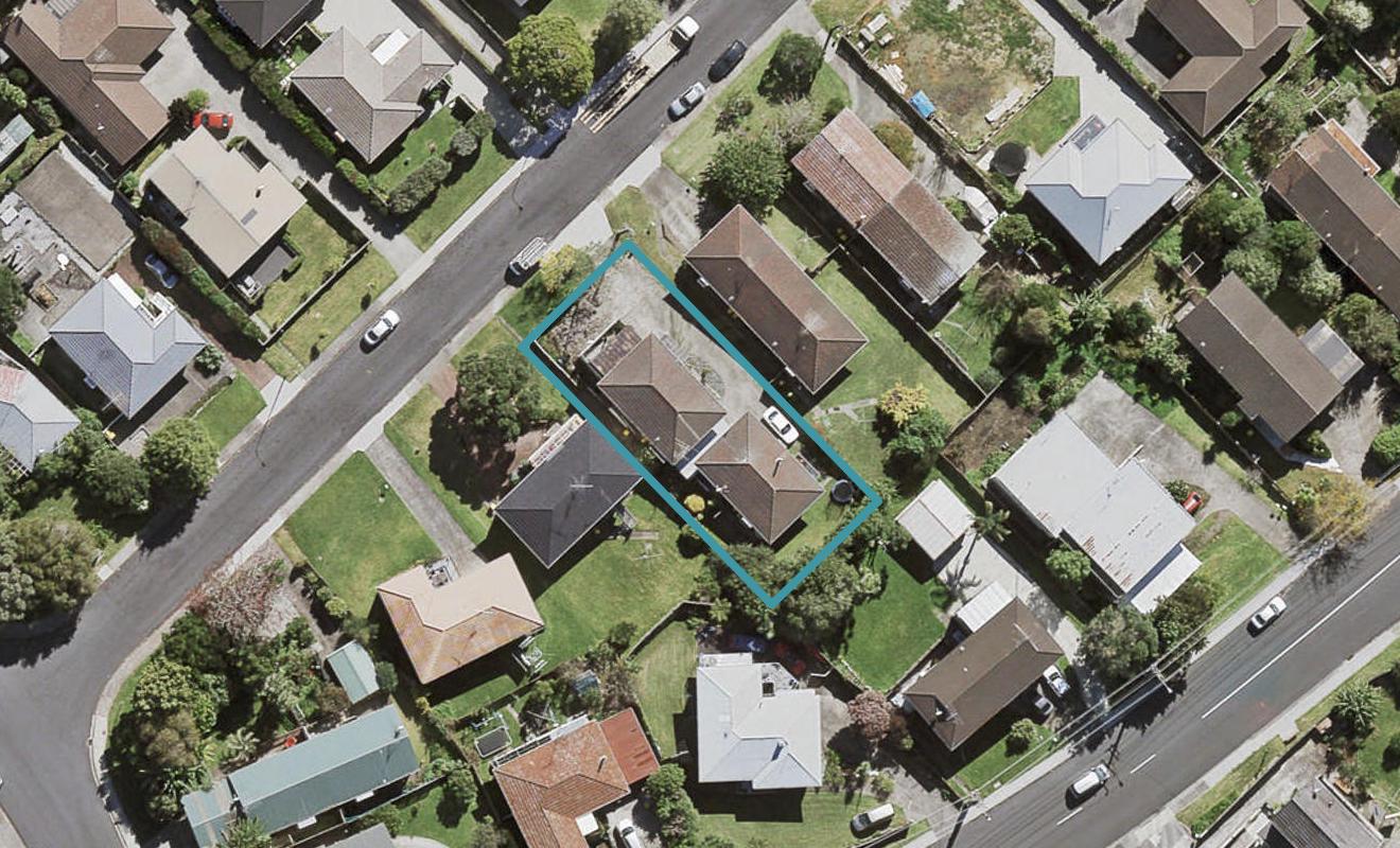 1/20 Anne Road, Hillcrest, Auckland - Carousel 1
