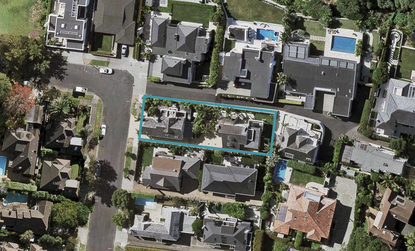 1/11 Burwood Crescent, Remuera, Auckland - Carousel 1