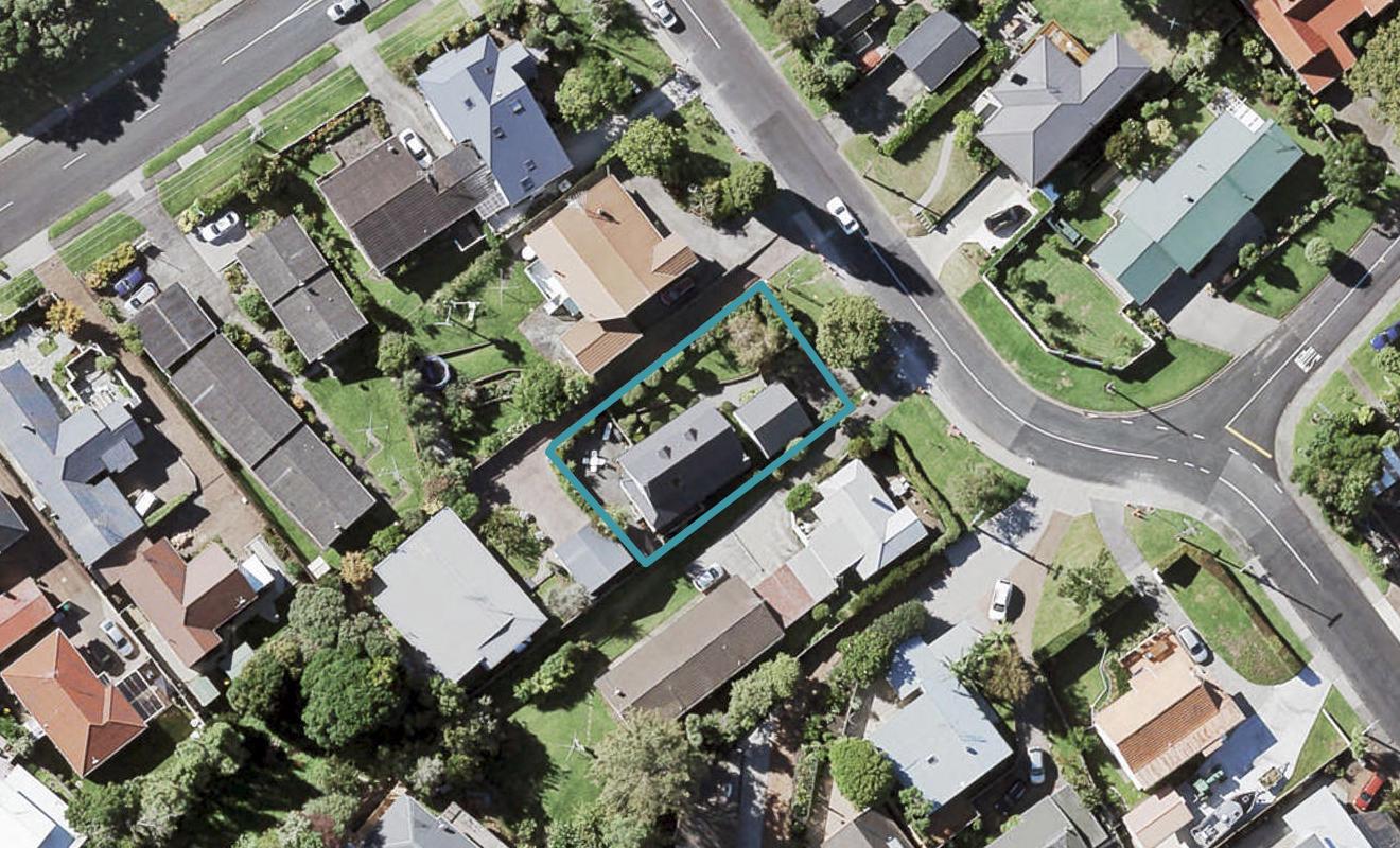 5A Luplau Crescent, Cockle Bay, Auckland - Carousel 1