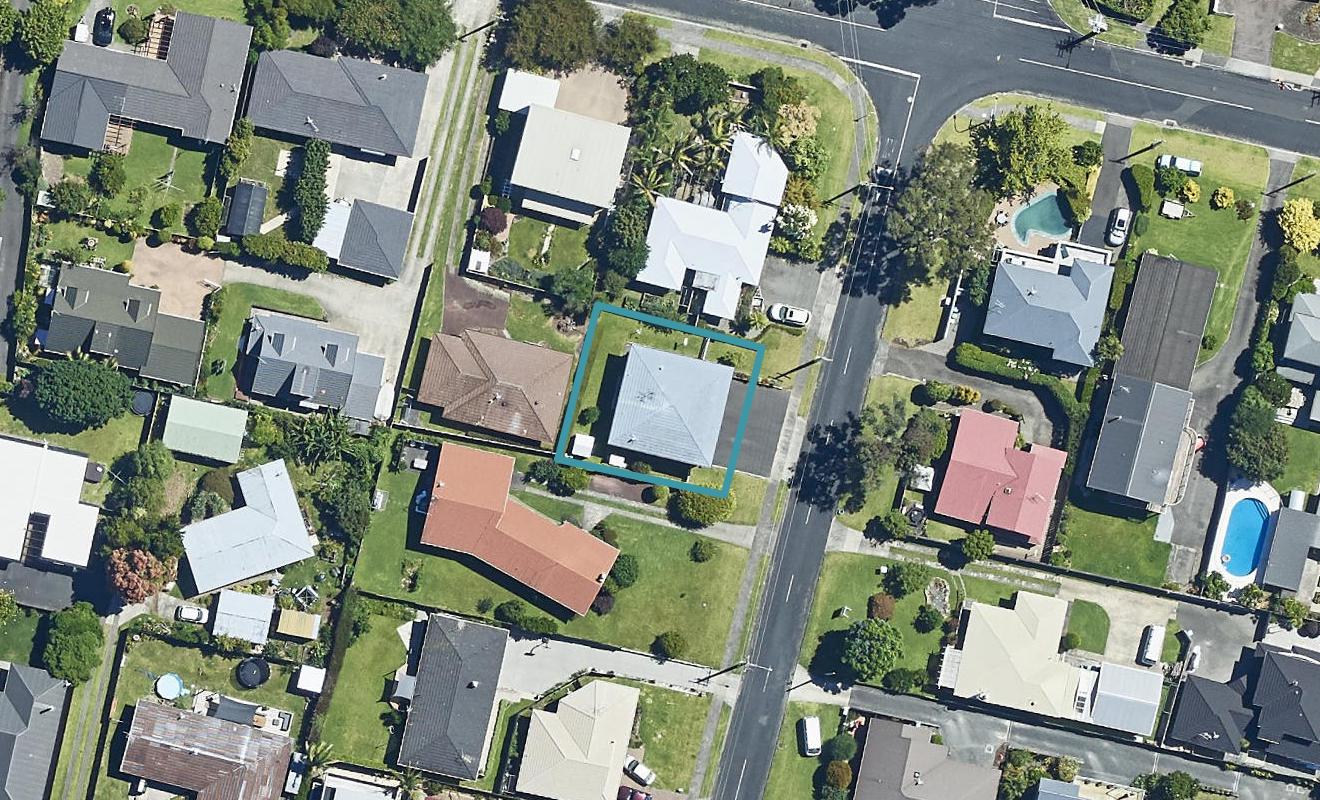 5 Whitaker Street, Otumoetai, Tauranga - Carousel 1