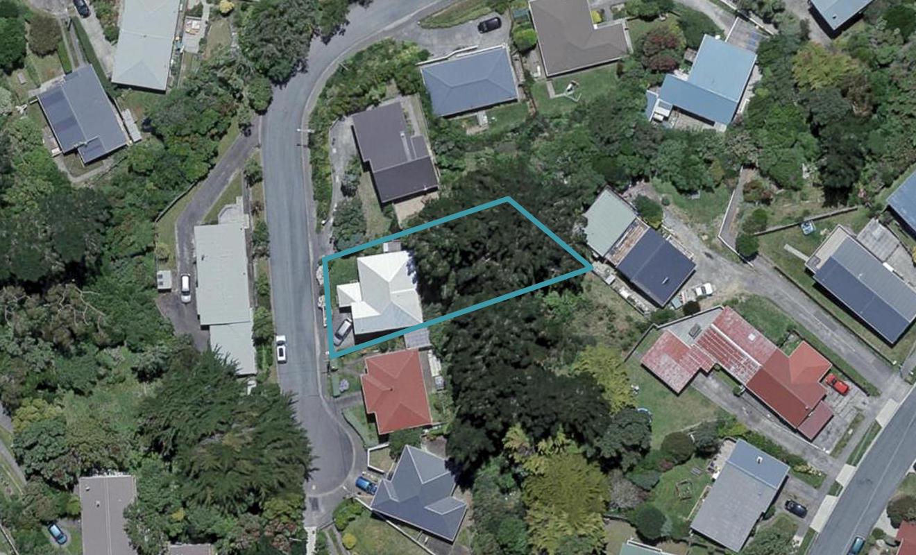 9 Lomond Street, Newlands, Wellington - Carousel 1
