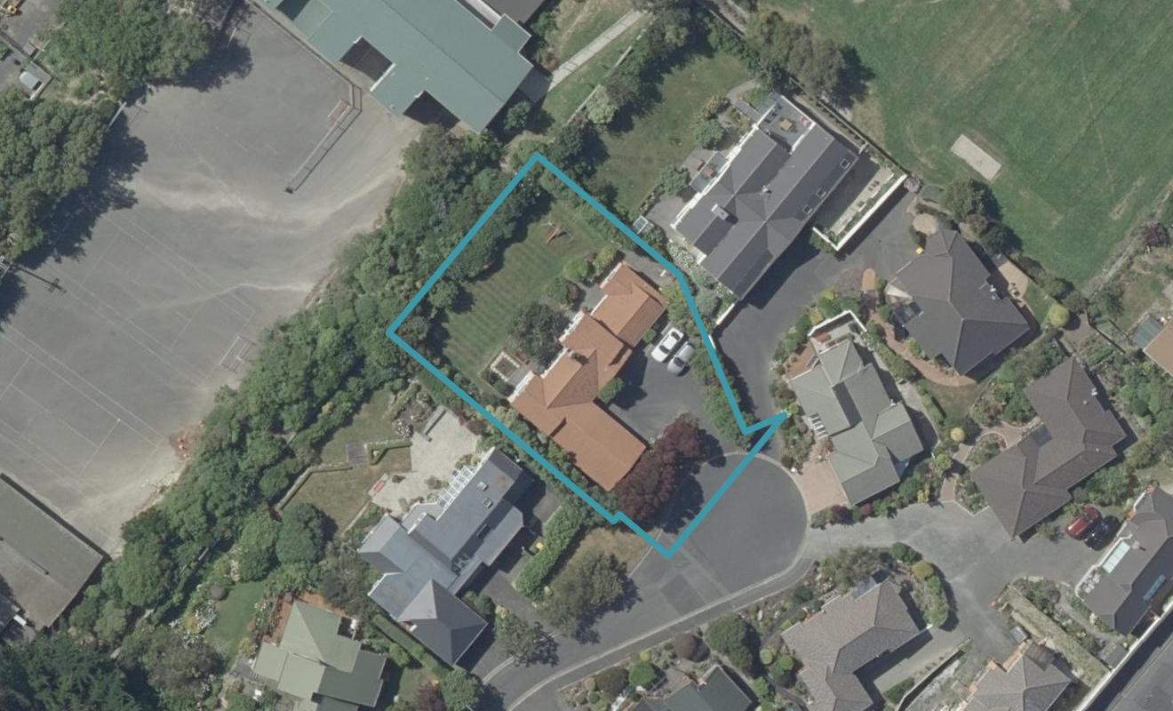 5 Glenfinnan Place, Andersons Bay, Dunedin - Carousel 1
