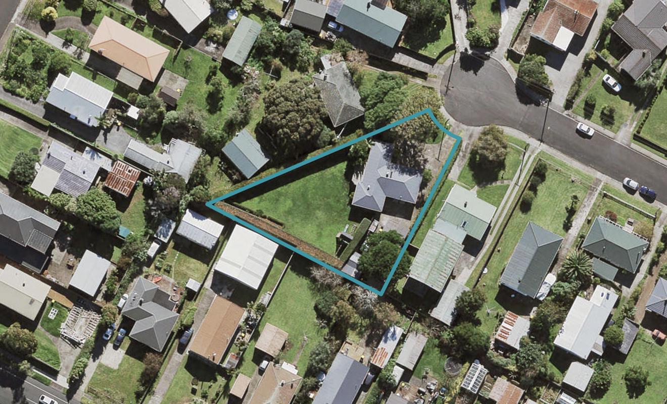 12 Titoki Avenue, Mangere Bridge, Auckland - Carousel 1
