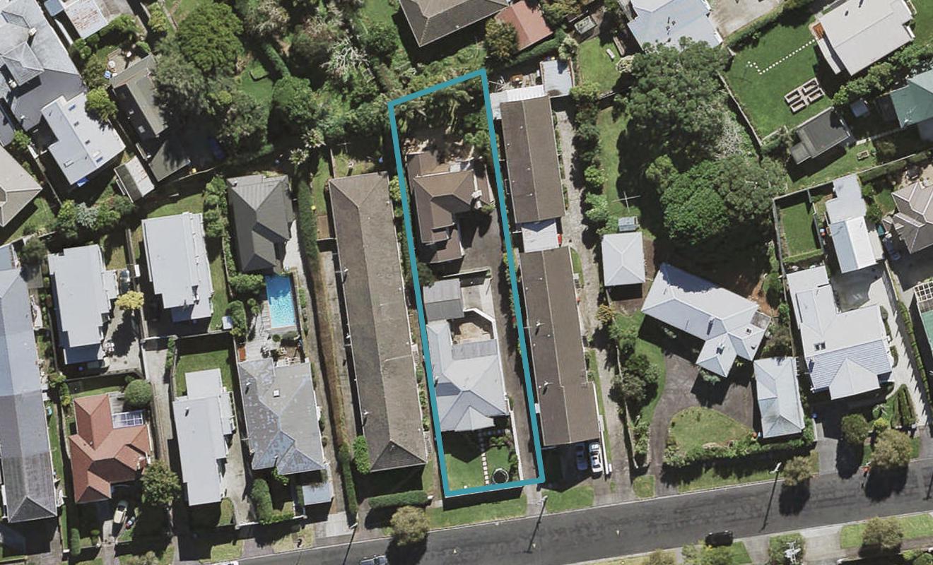 20A Tawa Road, Onehunga, Auckland - Carousel 1