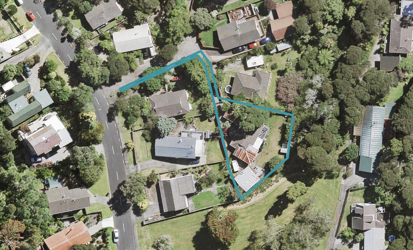 30 Wirihana Road, Titirangi, Auckland - Carousel 1