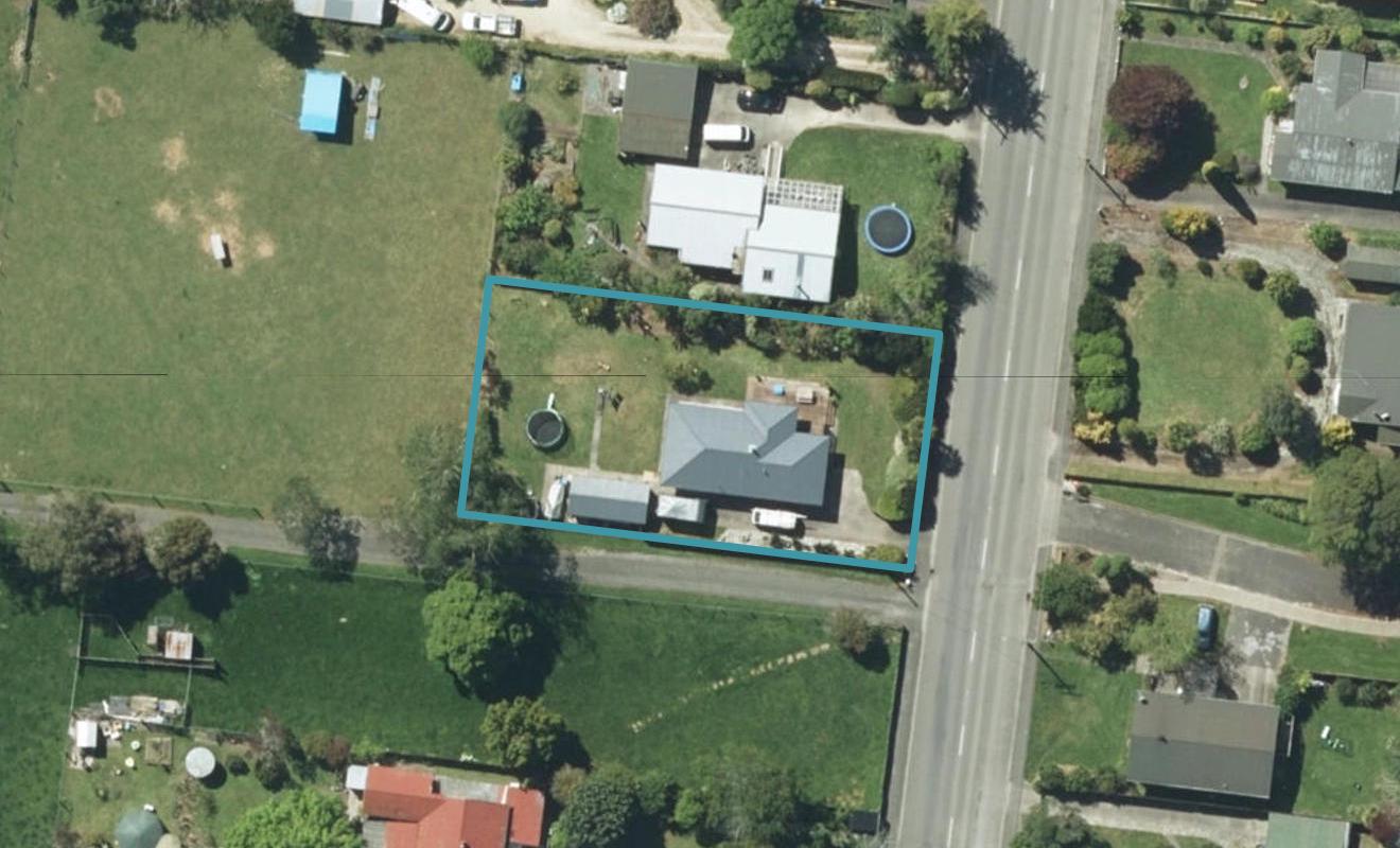 169 Commercial Street, Takaka - Carousel 1