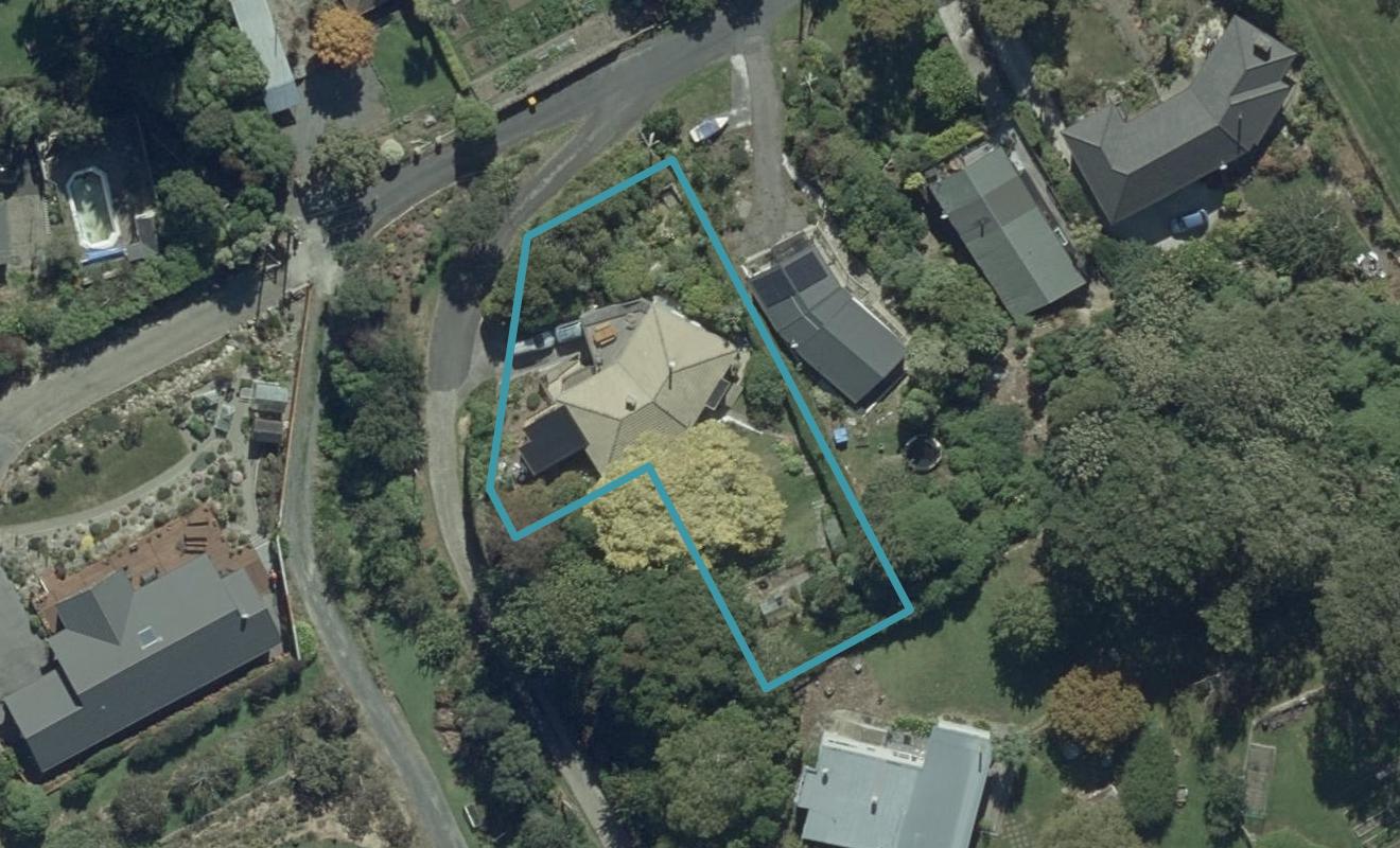10 Barling Street, Macandrew Bay, Dunedin - Carousel 1