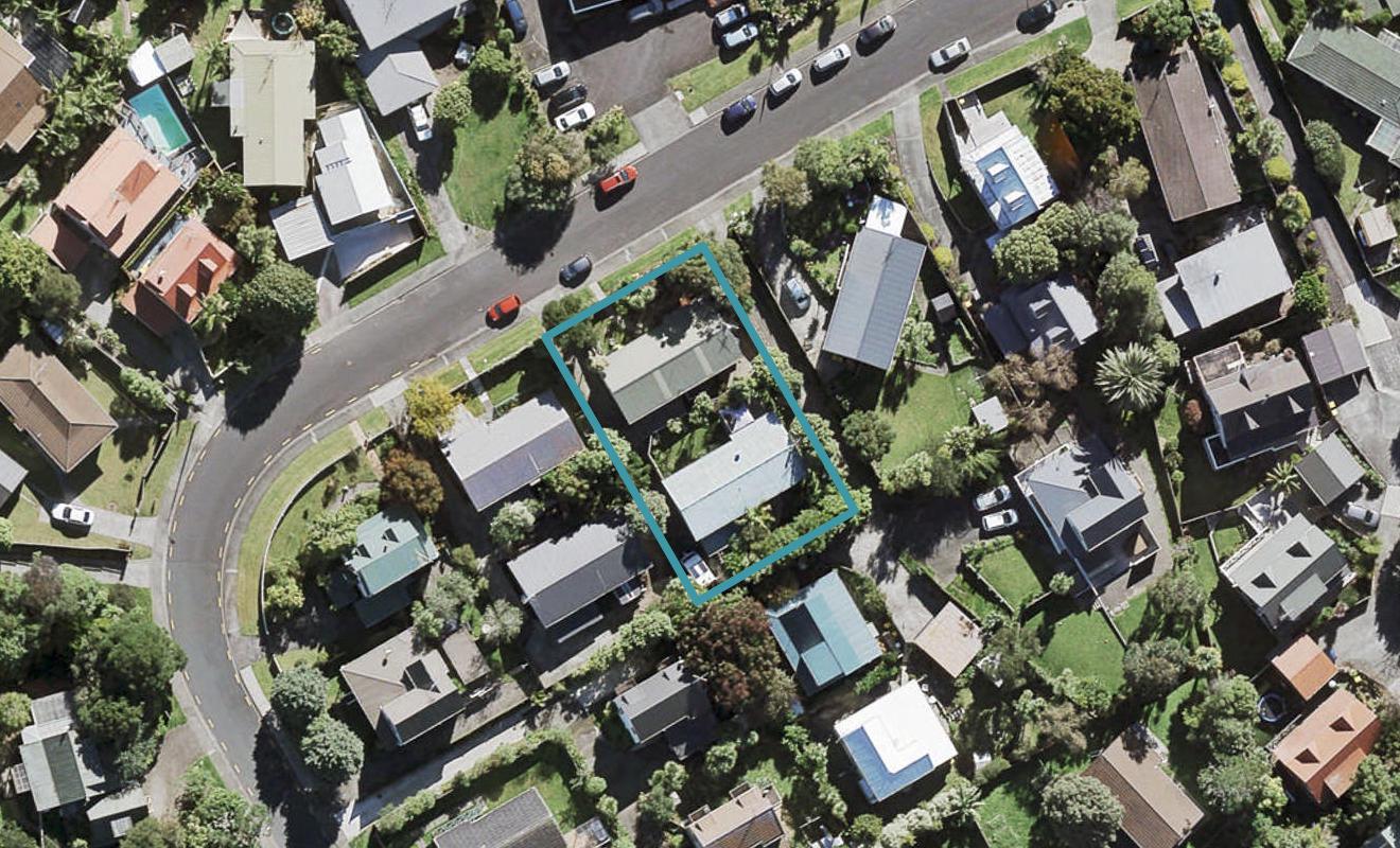 1/32 Gatman Street, Birkdale, Auckland - Carousel 1