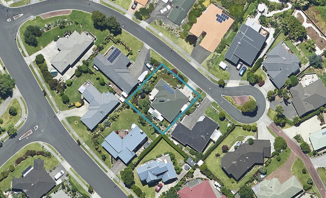 8 Bayvista Close, Welcome Bay, Tauranga - Carousel 1