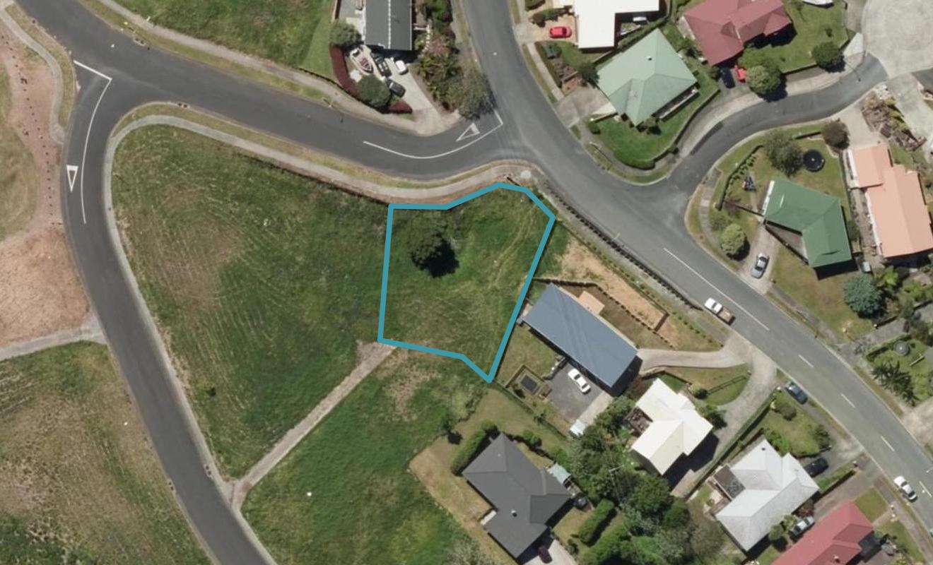3B Cole Terrace, Kamo, Whangarei - Carousel 1