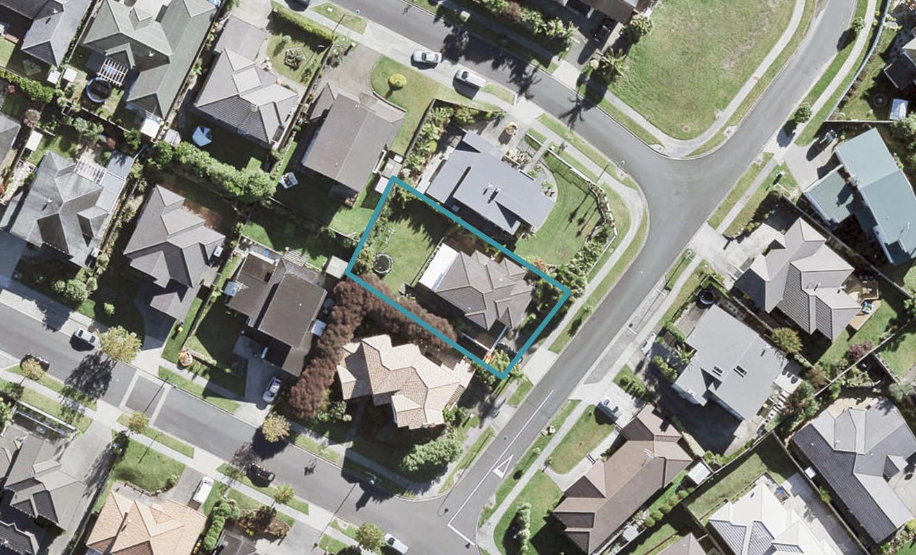 4 Keating Rise, Northcross, Auckland - Carousel 1