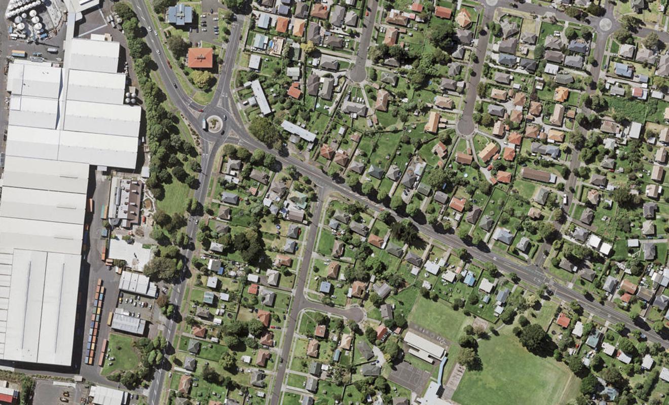 5/215 Tripoli Road, Point England, Auckland - Carousel 1